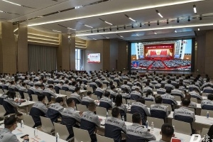增底氣、強(qiáng)干勁！中國(guó)巨石黨員干部熱議黨的二十大報(bào)告
